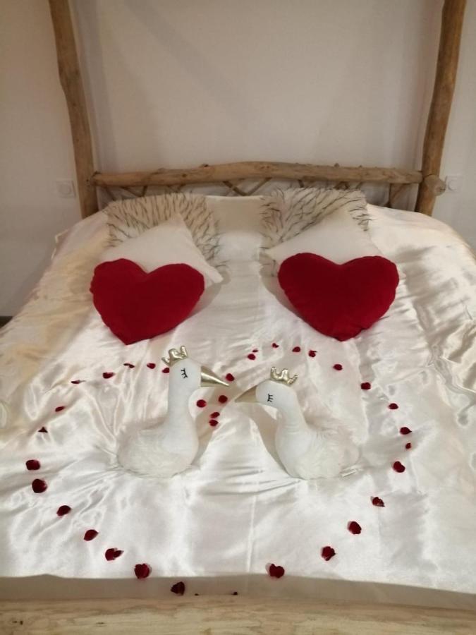 Le Reve De Lily Panzió Les Vignères Kültér fotó