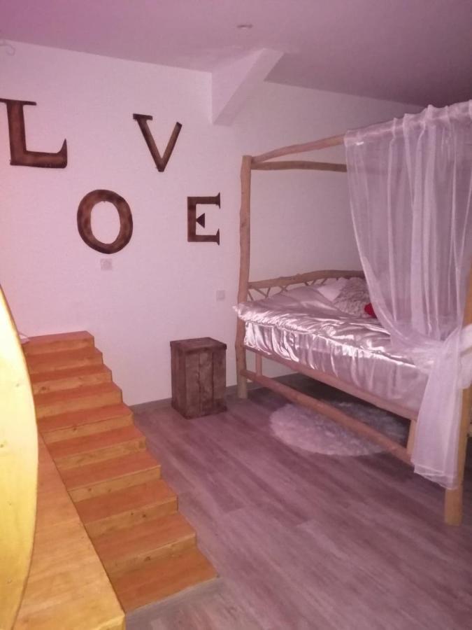 Le Reve De Lily Panzió Les Vignères Kültér fotó
